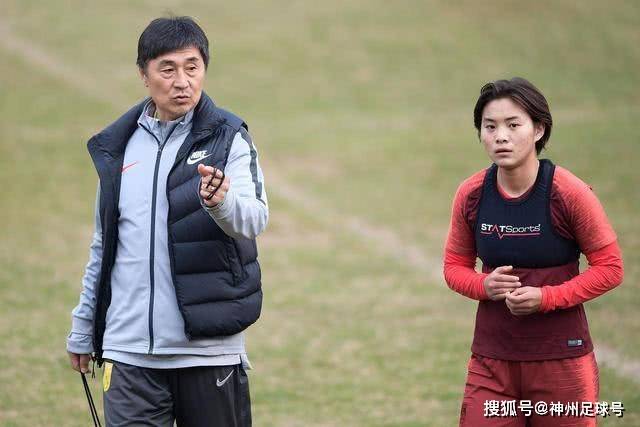 曼联前团长被穆帅怒骂后却仍是好友！解释理由，足令拉什福德汗颜